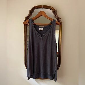 Universal Threads Tank